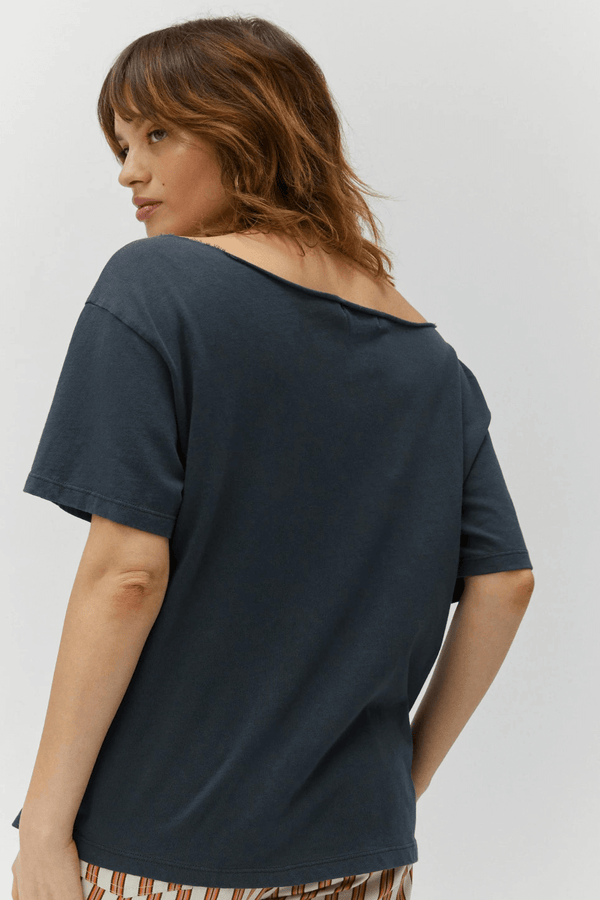 Daydreamer Guns N Roses Paradise Off The Shoulder Tee