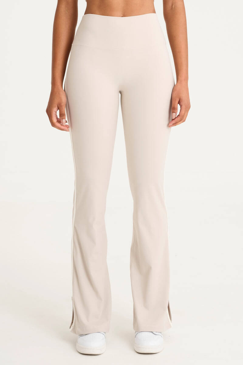 ALLFENIX Cloudcore Contrast Flare Legging in stone