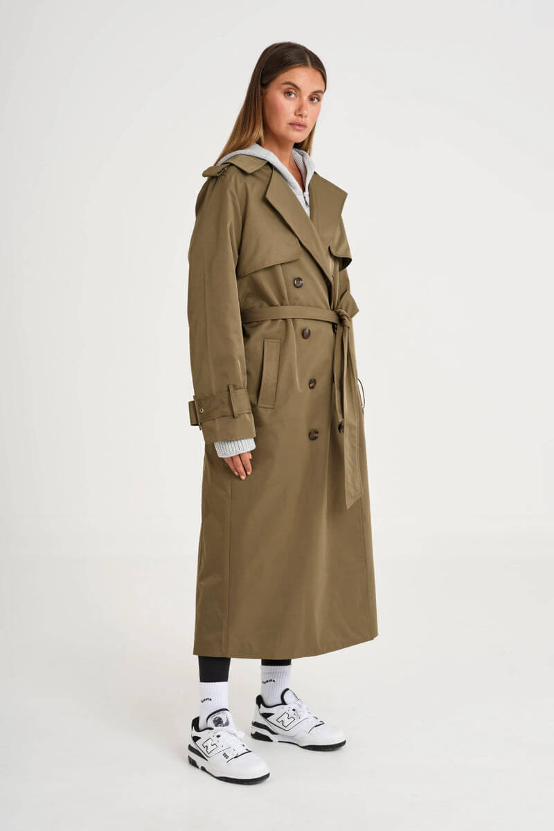 ALLFENIX Trench Coat in olive