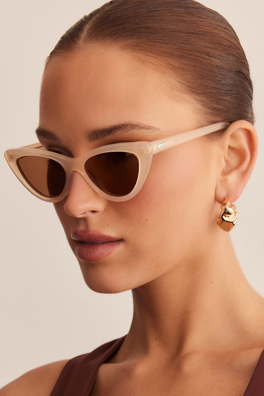 Banbe Isla sunglasses in pearl honey