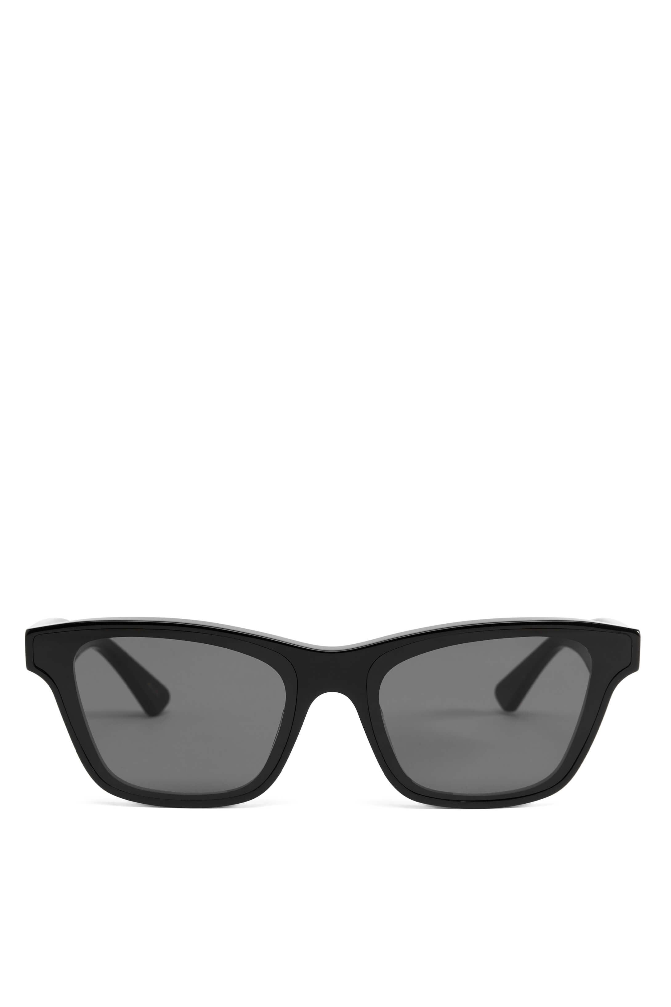 Banbe Cindy sunglasses in black jet