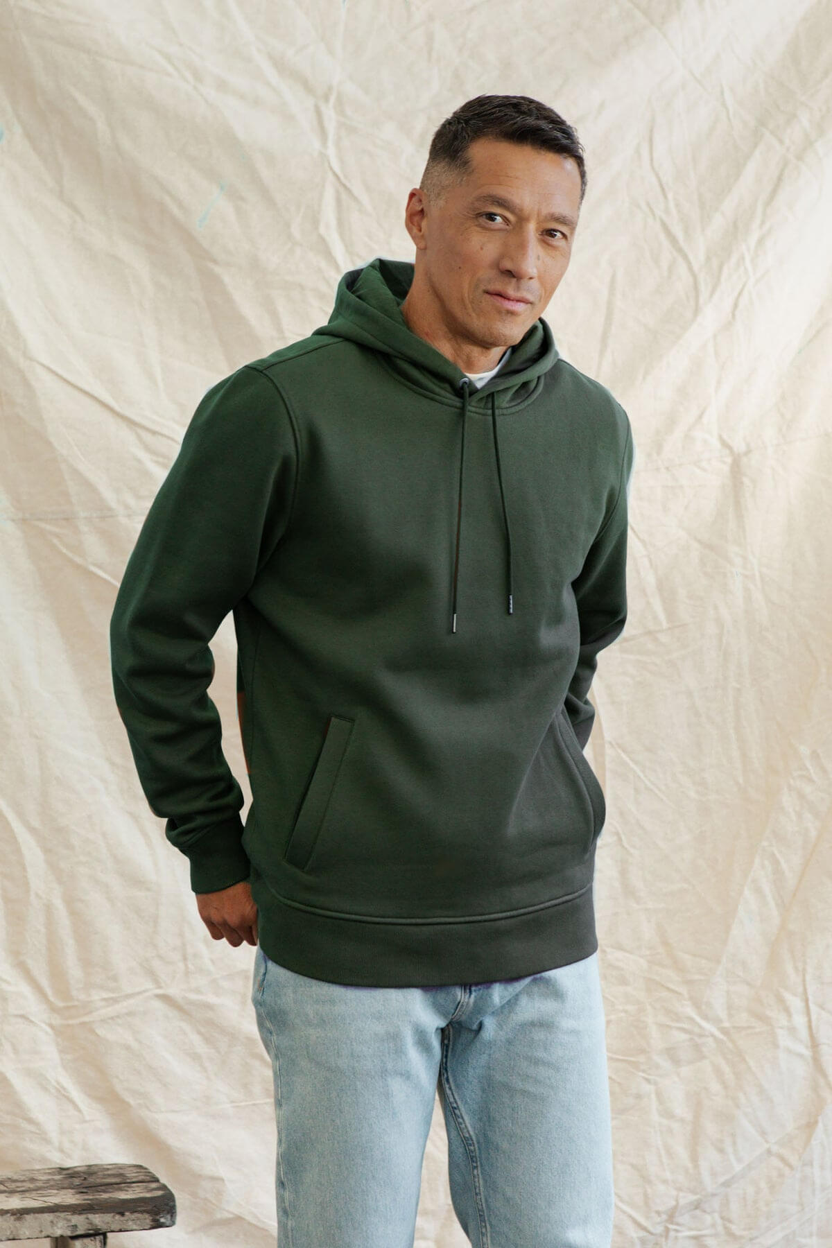 Bridge & Burn Williams Pullover Hoodie in forest night