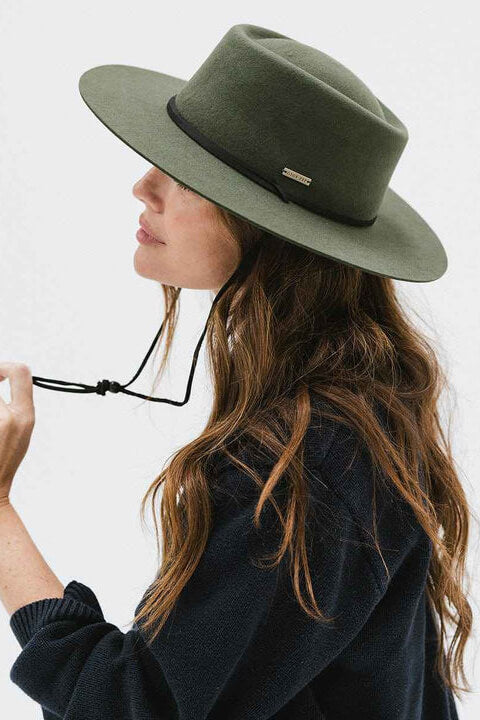 Gigi Pip Wren Telescope Crown Hat in green
