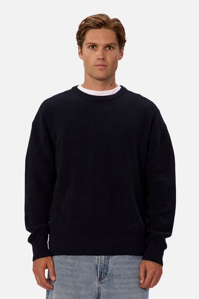 INDUSTRIE New England Crew in true navy