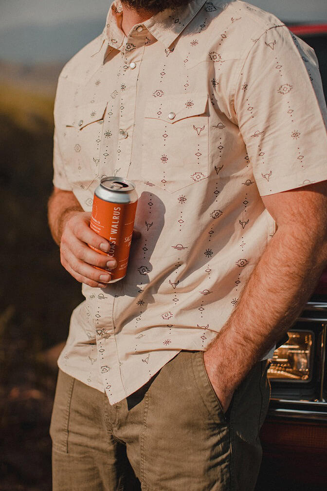 Iron & Resin Bull Shirt in natural