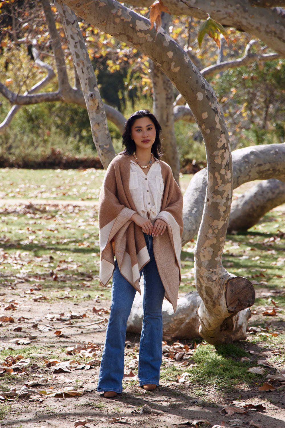 Women's oversized camel and ivory throw over caplet