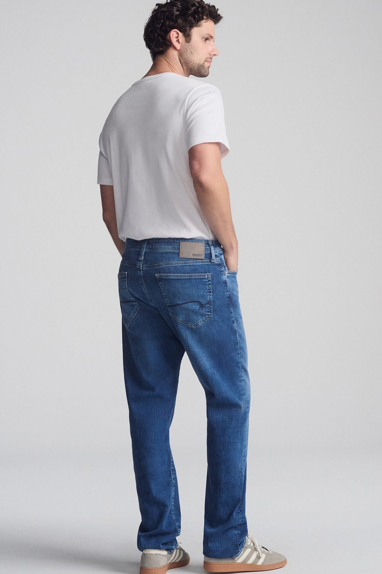 Mavi Matt Jeans in dark brushed feather blue