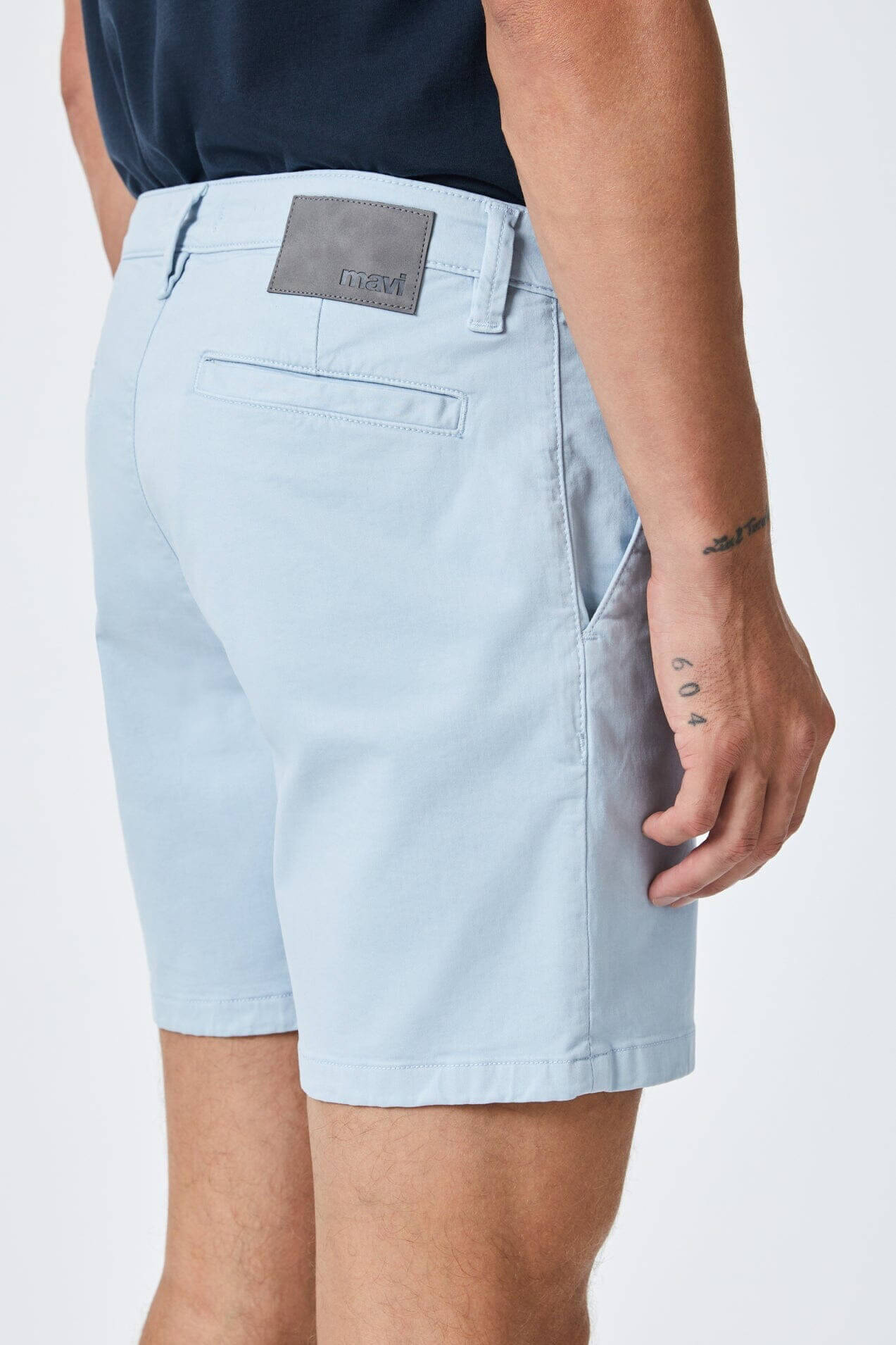 Mavi Jeans Nate 7" inseam short in celestial blue twill