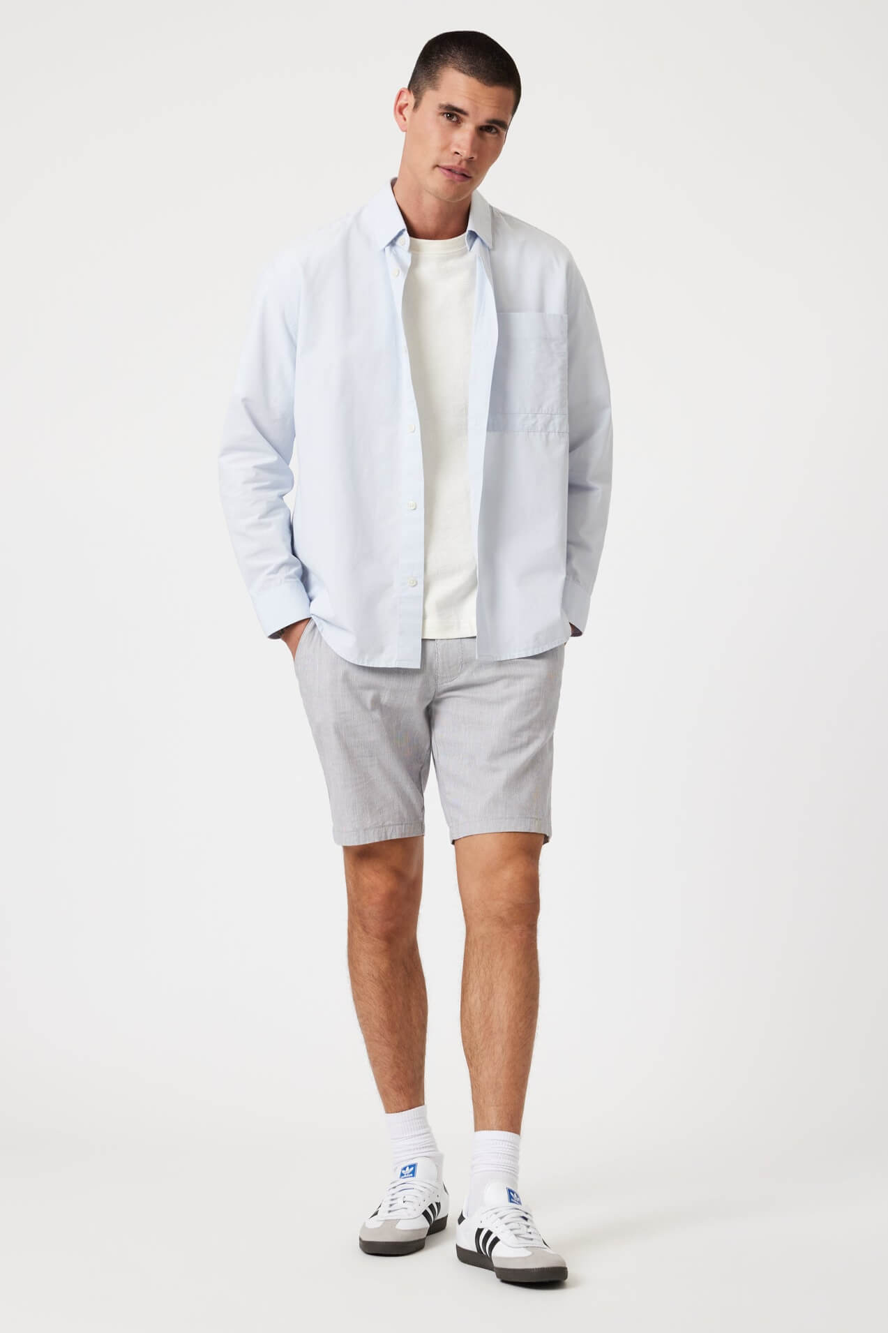 Mavi Noah Chino Shorts in light grey linen stripe
