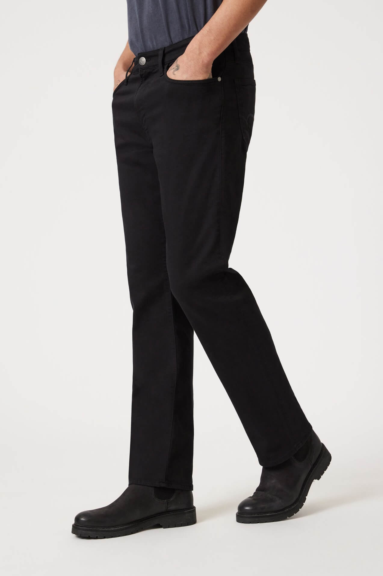 Mavi Zach Straight Leg in black feather blue