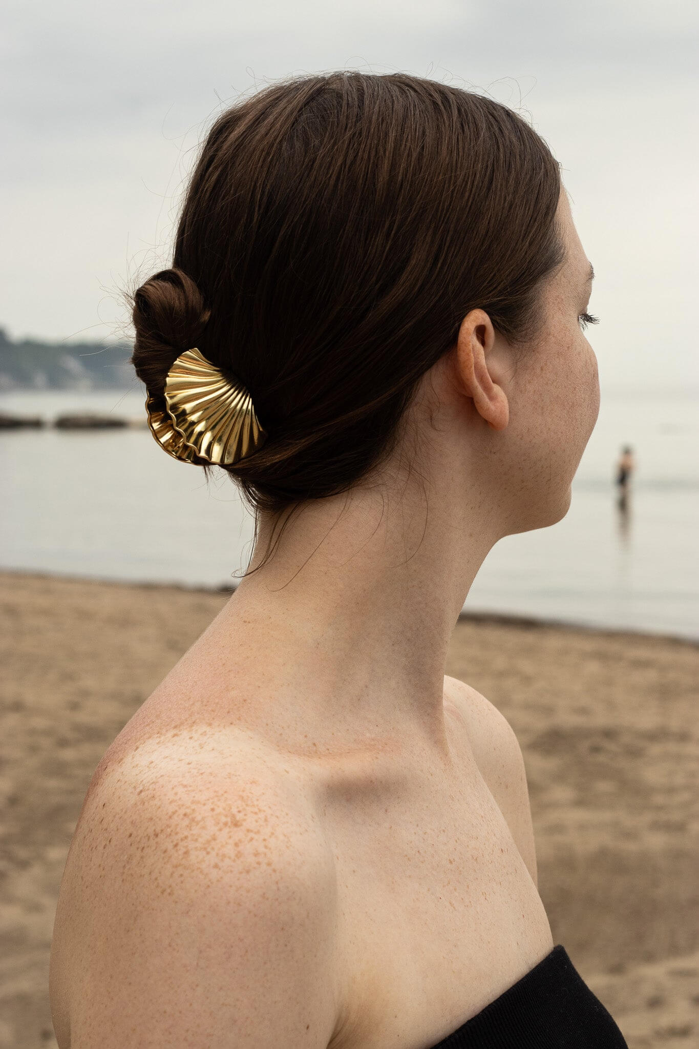 Oceanne gold shell clip