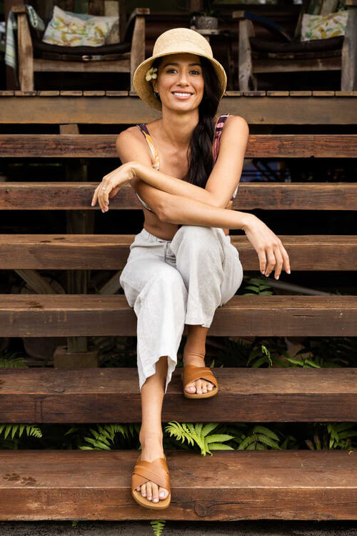 OluKai Kipea Olu Leather Sandal in sahara