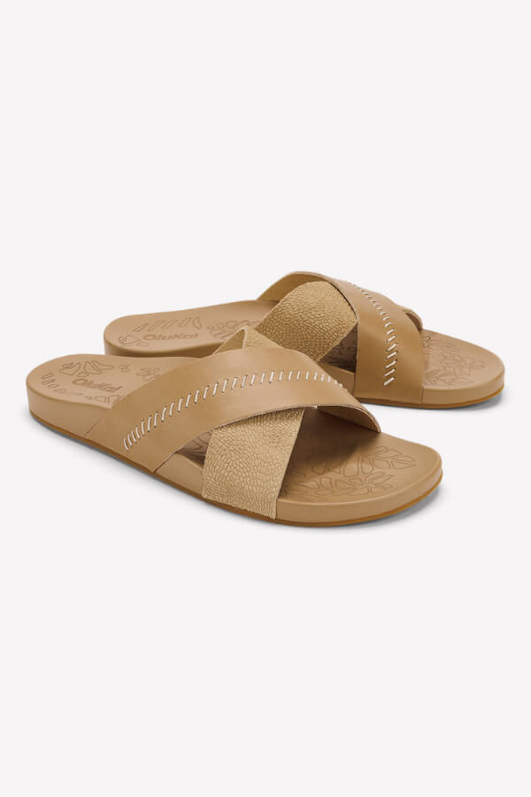 OluKai Kipea Olu Leather Sandal in warm sand