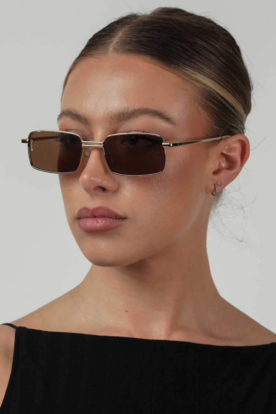 Otra Eyewear Ila sunglasses in gold