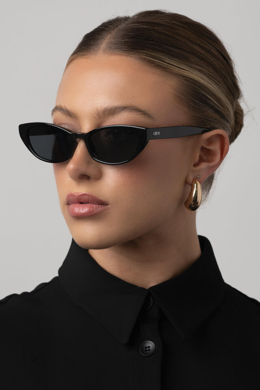 Otra Eyewear shona sunglasses in black