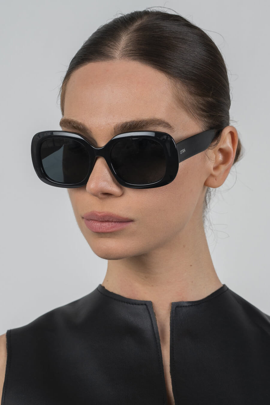 Otra Eyewear Valerie Sunglasses in black