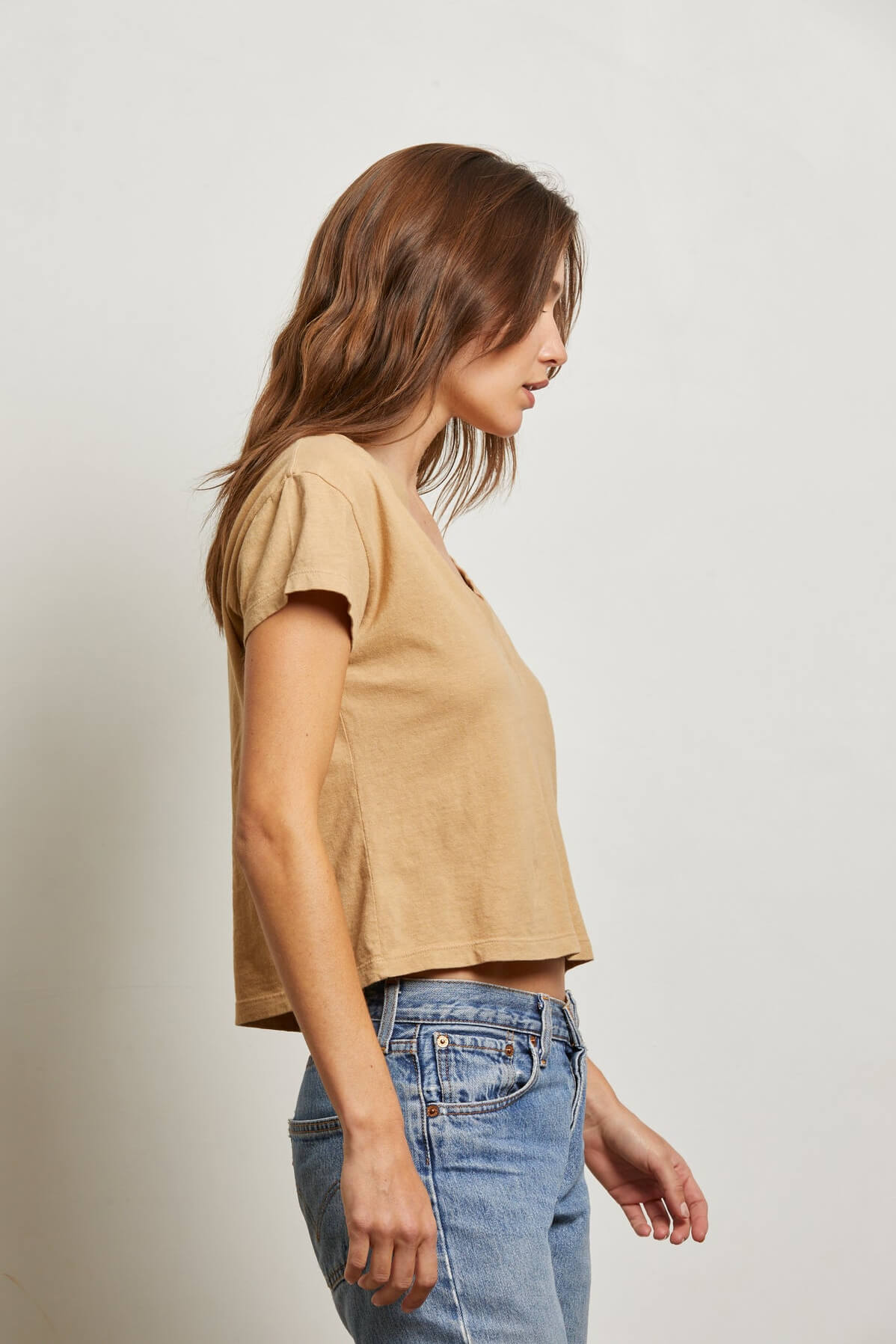 Perfect White Tee Alanis Tee in suede