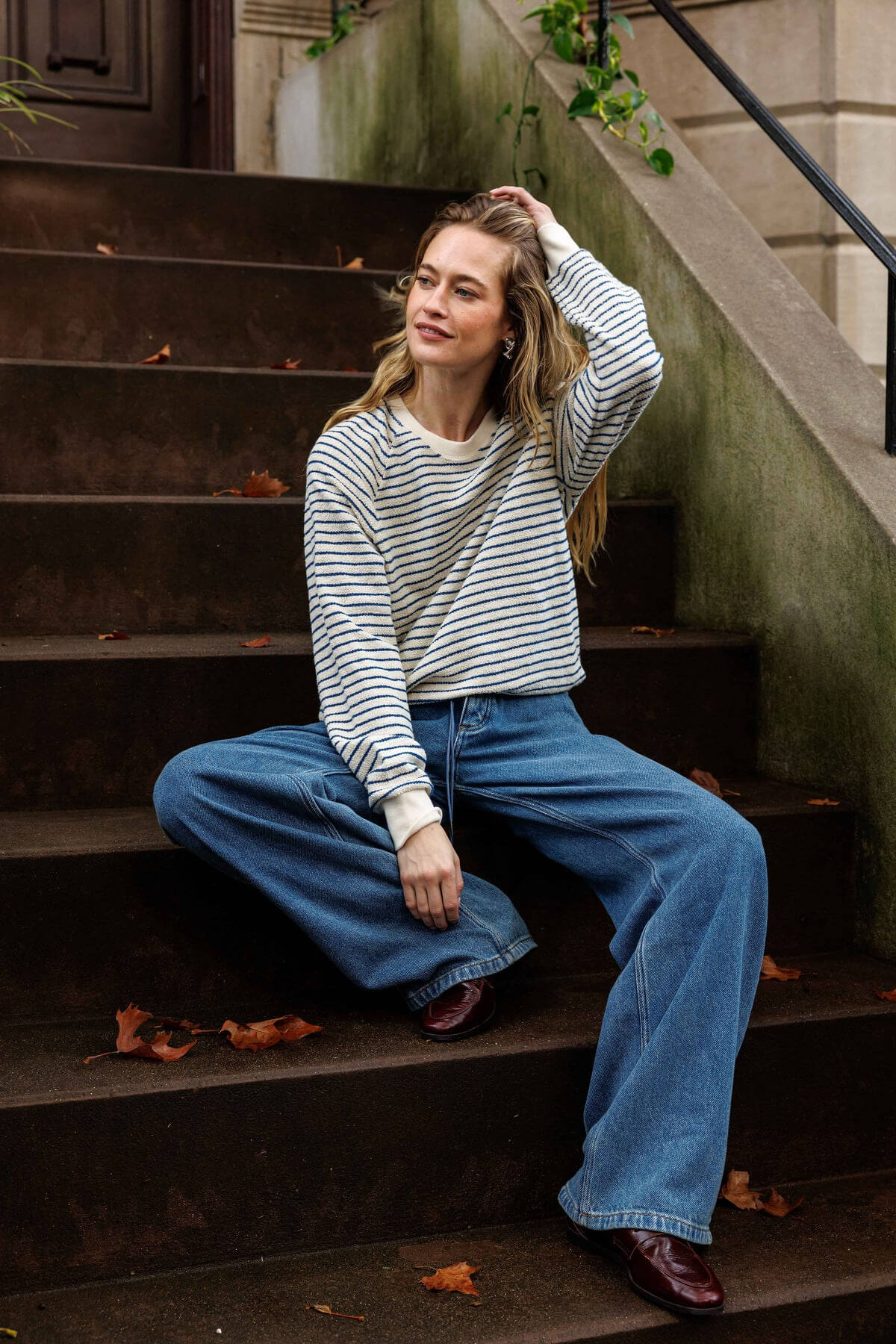 Perfect White Tee Alexi Stripe sweatshirt navy stripe
