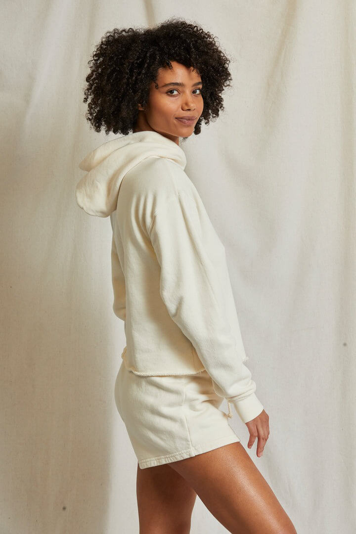 Perfect White Tee aruba sweatshort in bright ivory