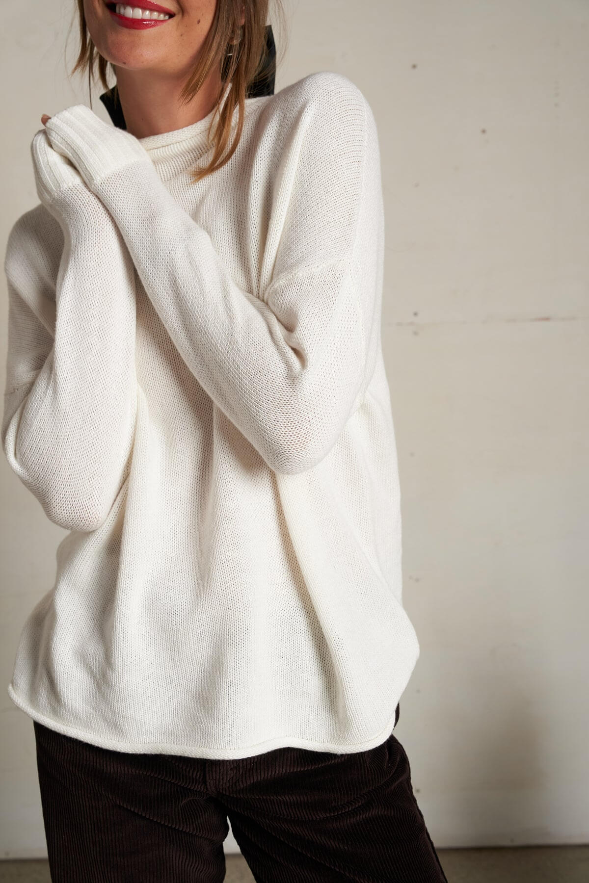 Perfect White Tee Cashmere Sweater in sugar