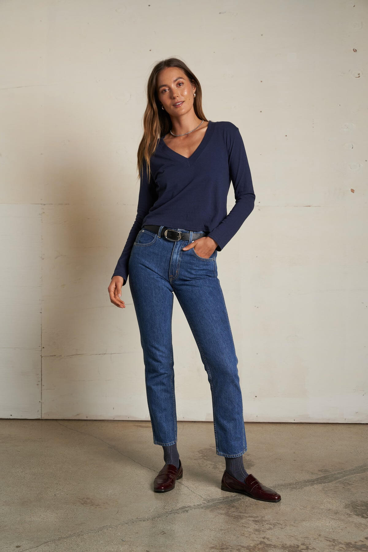 Perfect White Tee Fiona Long Sleeve in navy