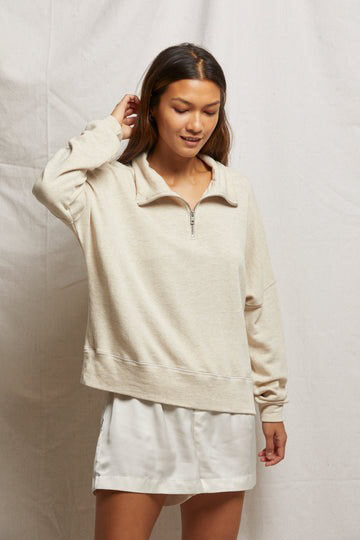 Perfect White Tee Maren sweatshirt in oatmeal