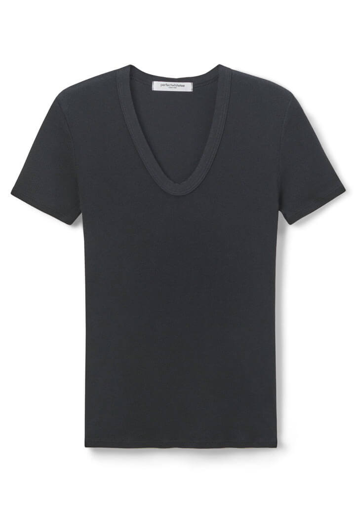 Perfect White Tee avril rib u neck in black