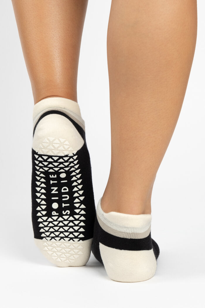 Pointe Studio lou sock in black