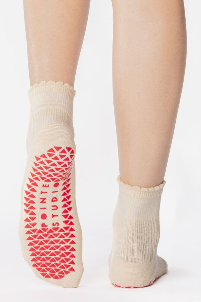 Pointe Studio love ankle grip sock in ivory