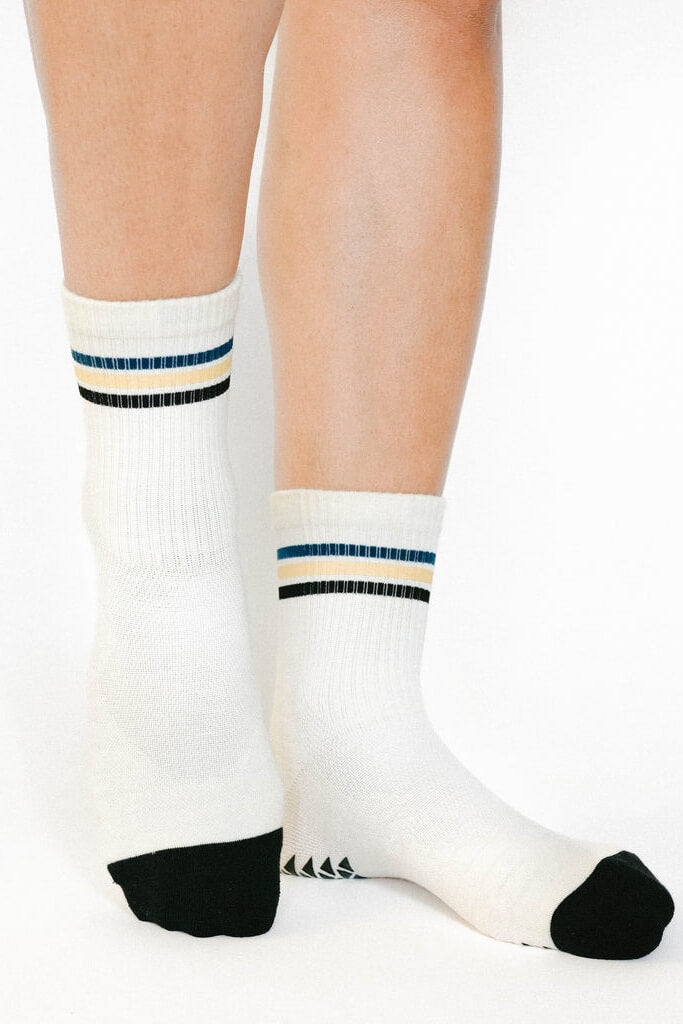 Pointe Studio Phoebe ankle runner sock in white