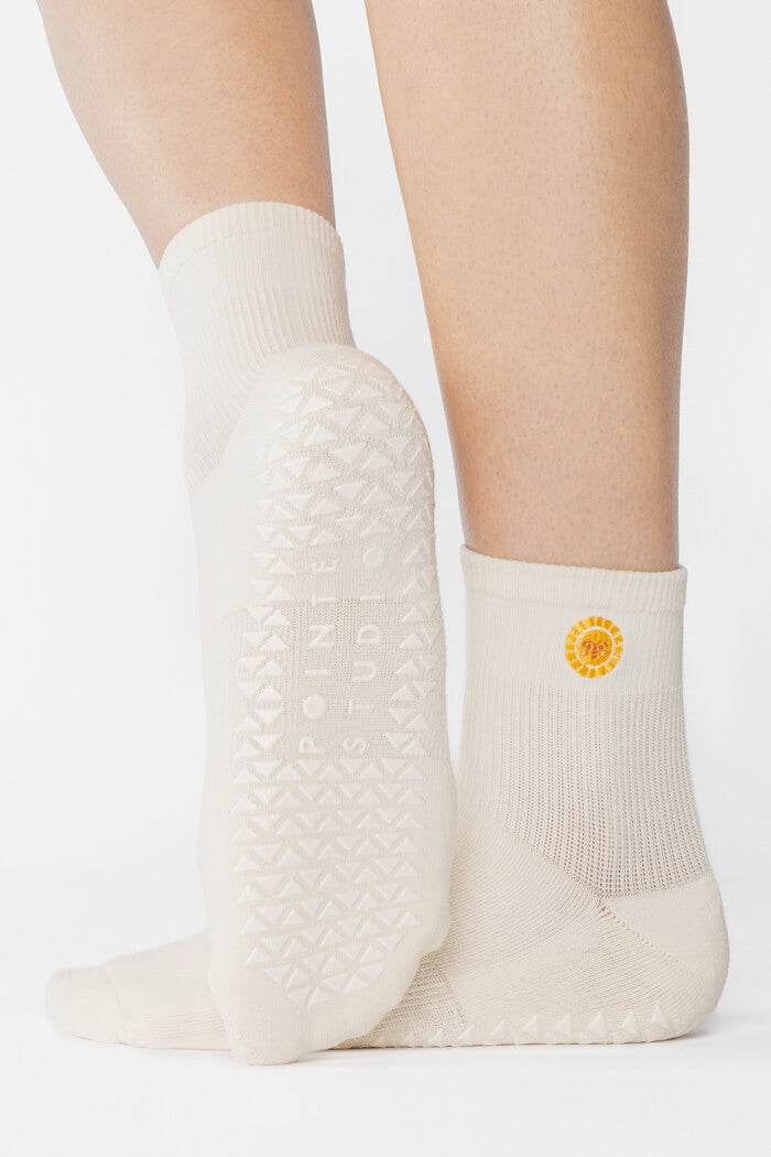 Pointe Studio Sunny ankle grip sock in white