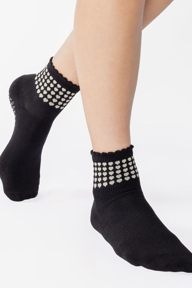 Pointe Studio sweetheart ankle grip sock in black