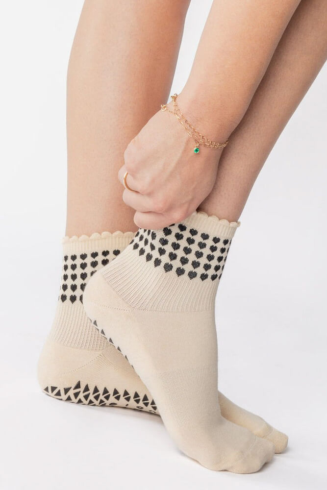 Pointe Studio sweetheart ankle grip sock in ivory