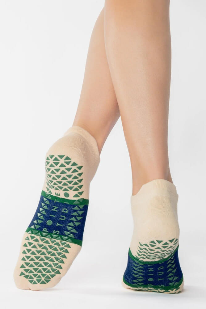 Pointe Studio team full foot grip sock in ivory