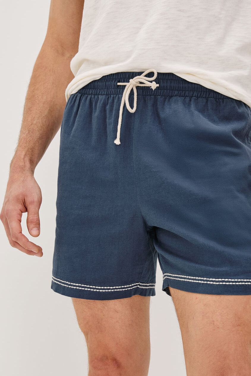 Rails Hudson Short in navy white palm