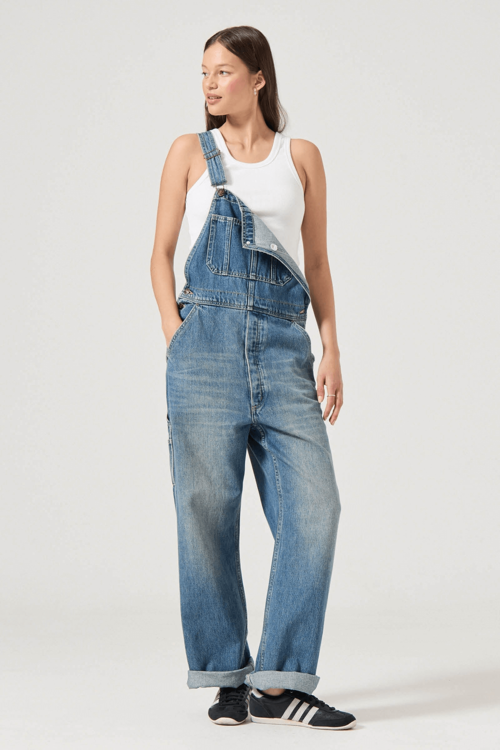 Rollas Jeans Super Loose Overalls in dakota vintage