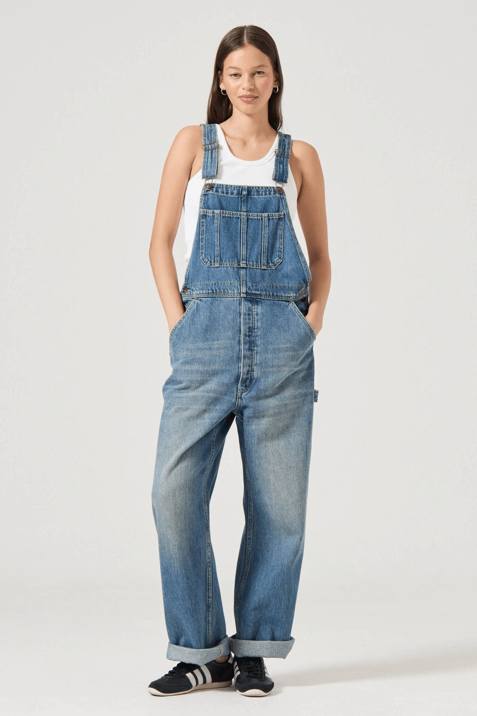 Rollas Jeans Super Loose Overalls in dakota vintage