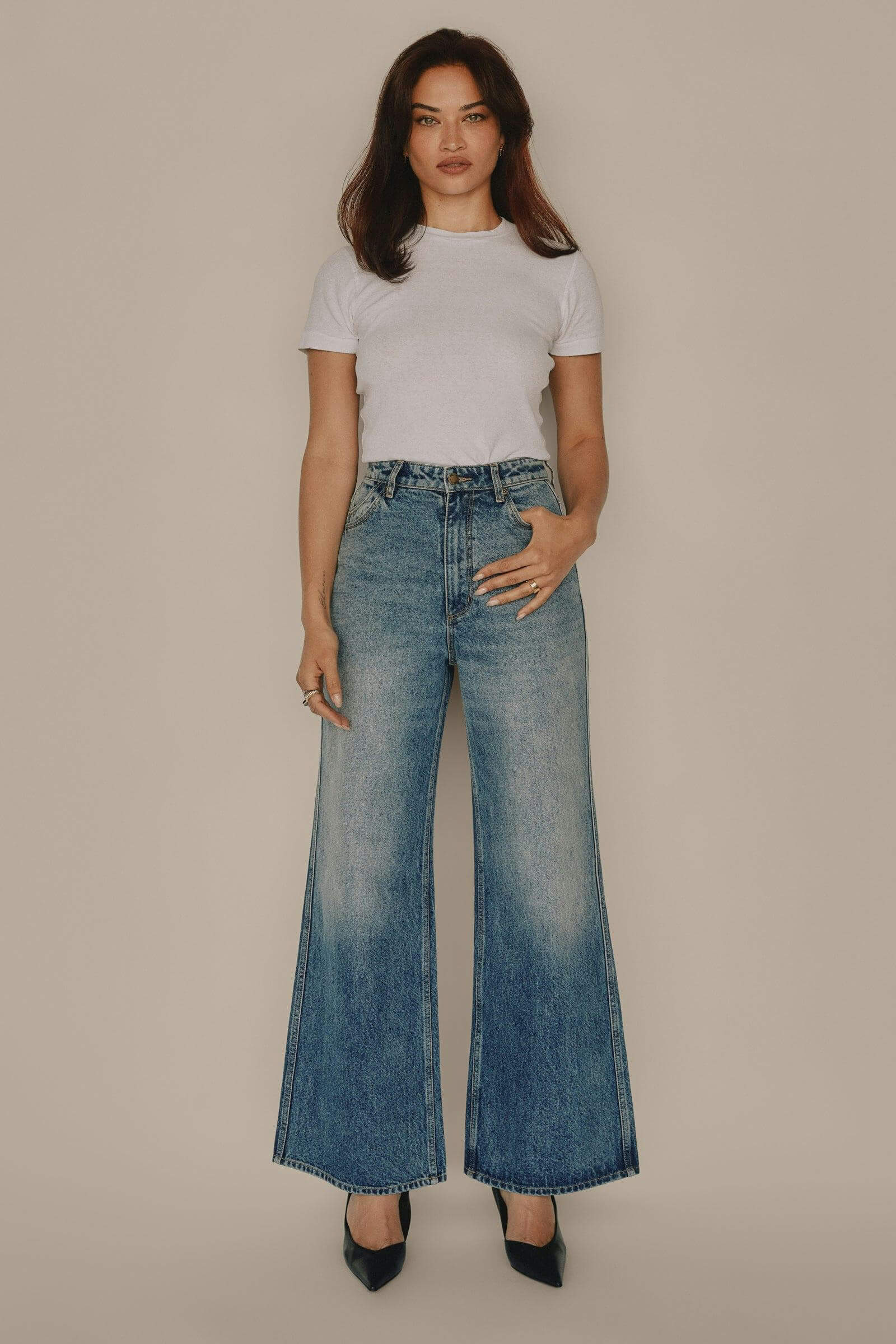 Rollas Jeans studio flare in mid vintage blue