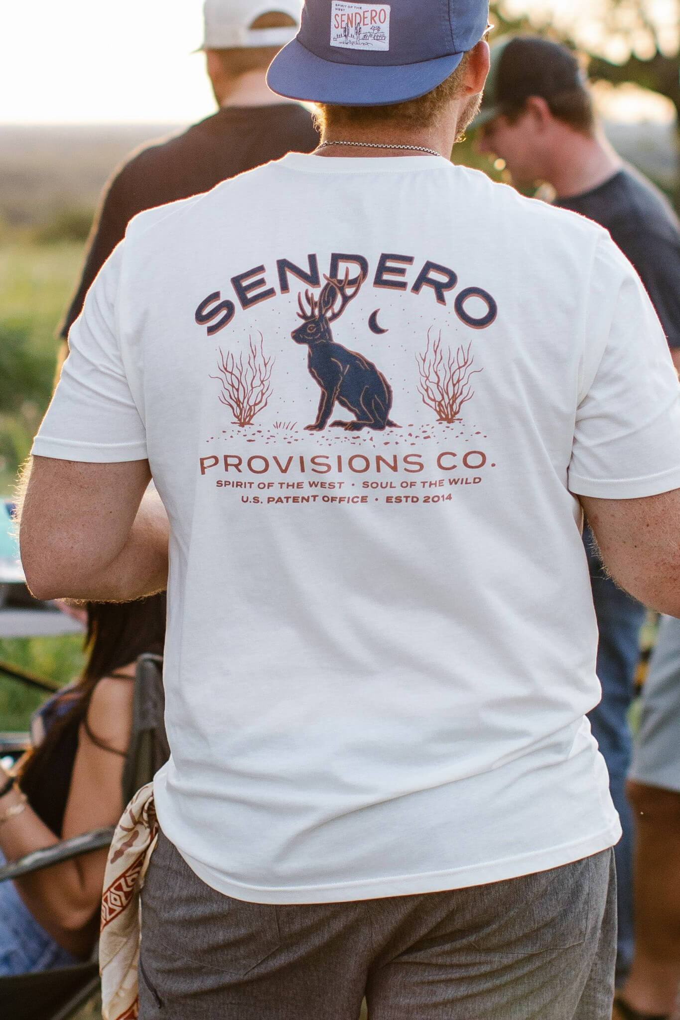 Sendero jackalope tee in antique white