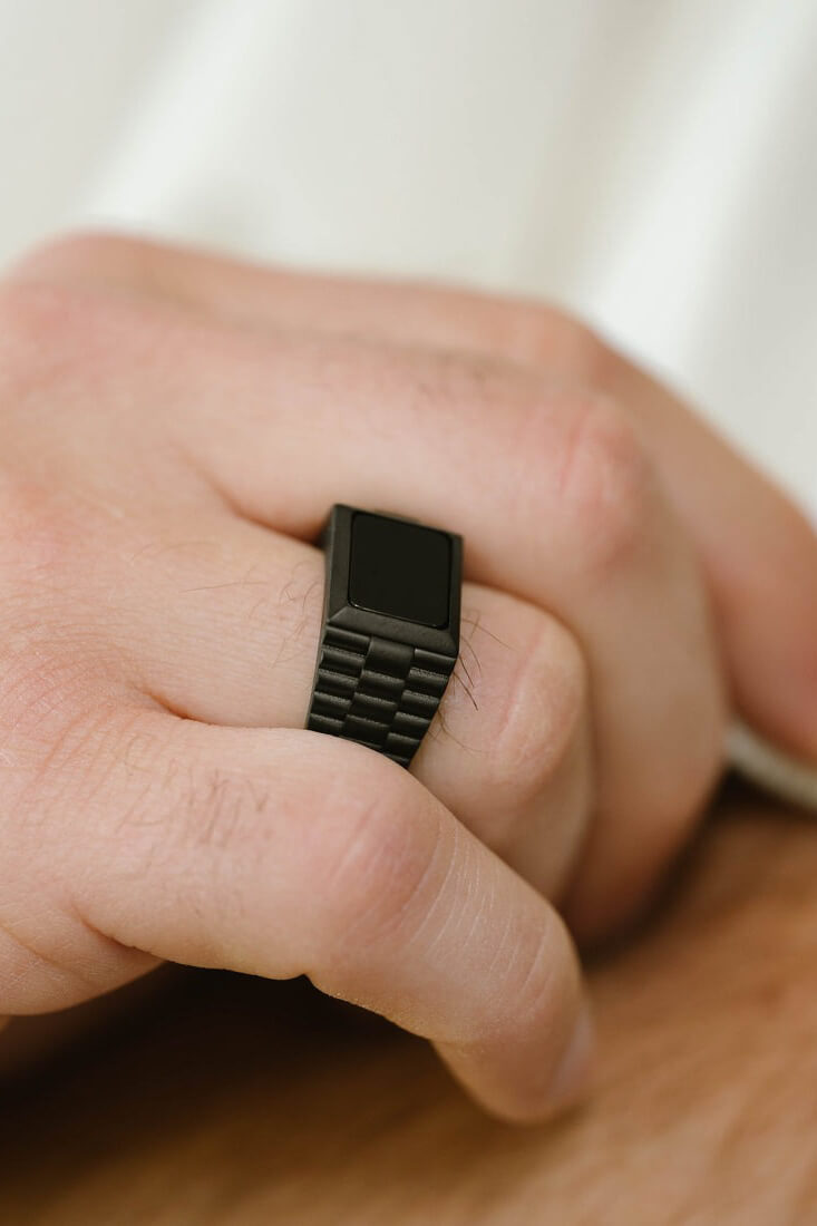 Steel & Barnett hudson ring in black onyx