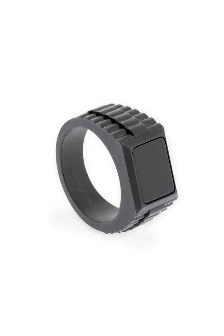 Steel & Barnett hudson ring in black onyx