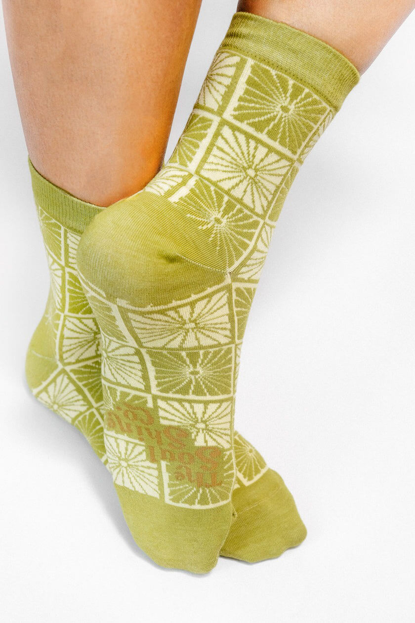 Tailored Union flower checkers sock in olive