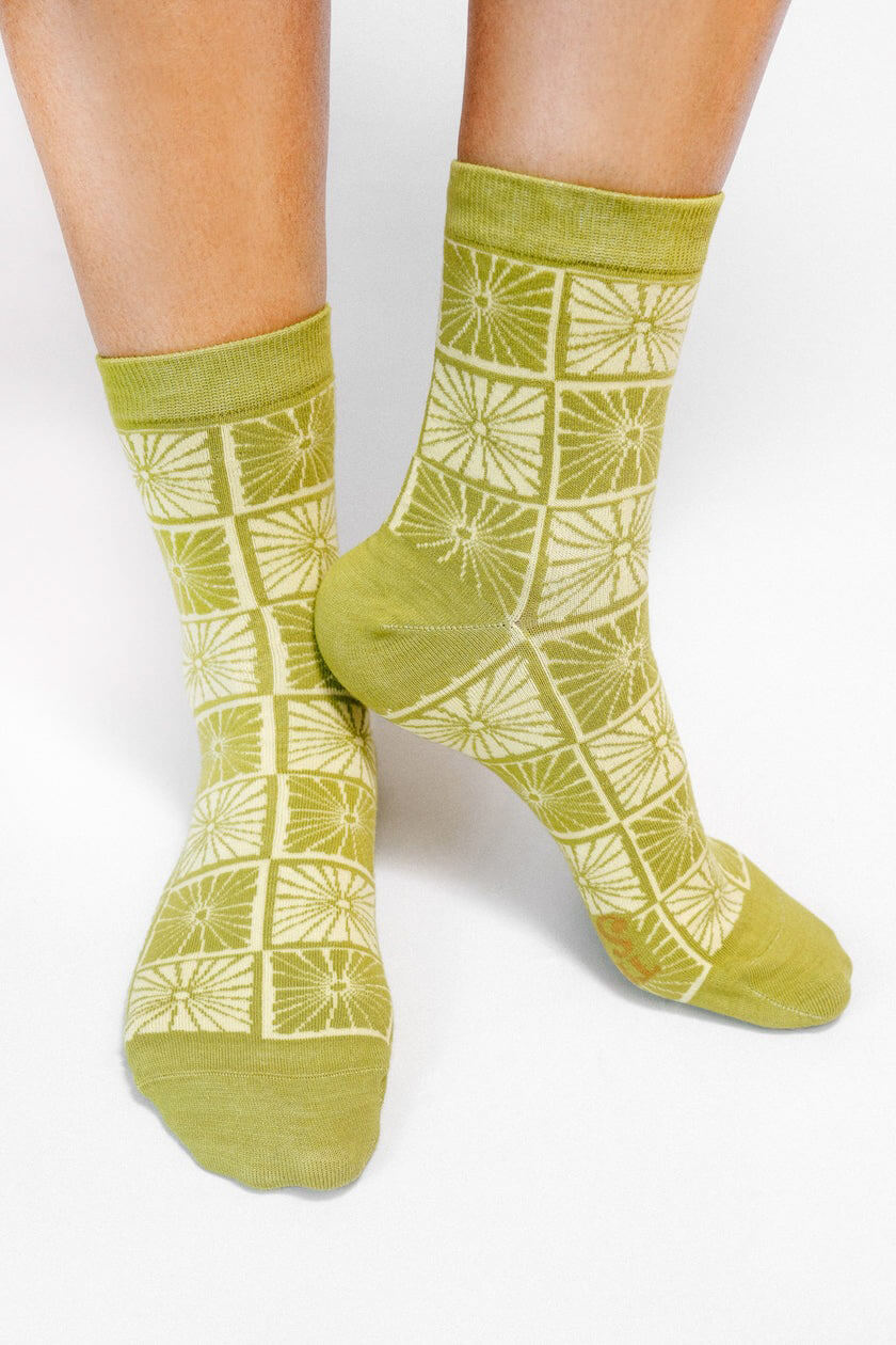 Tailored Union flower checkers sock in olive