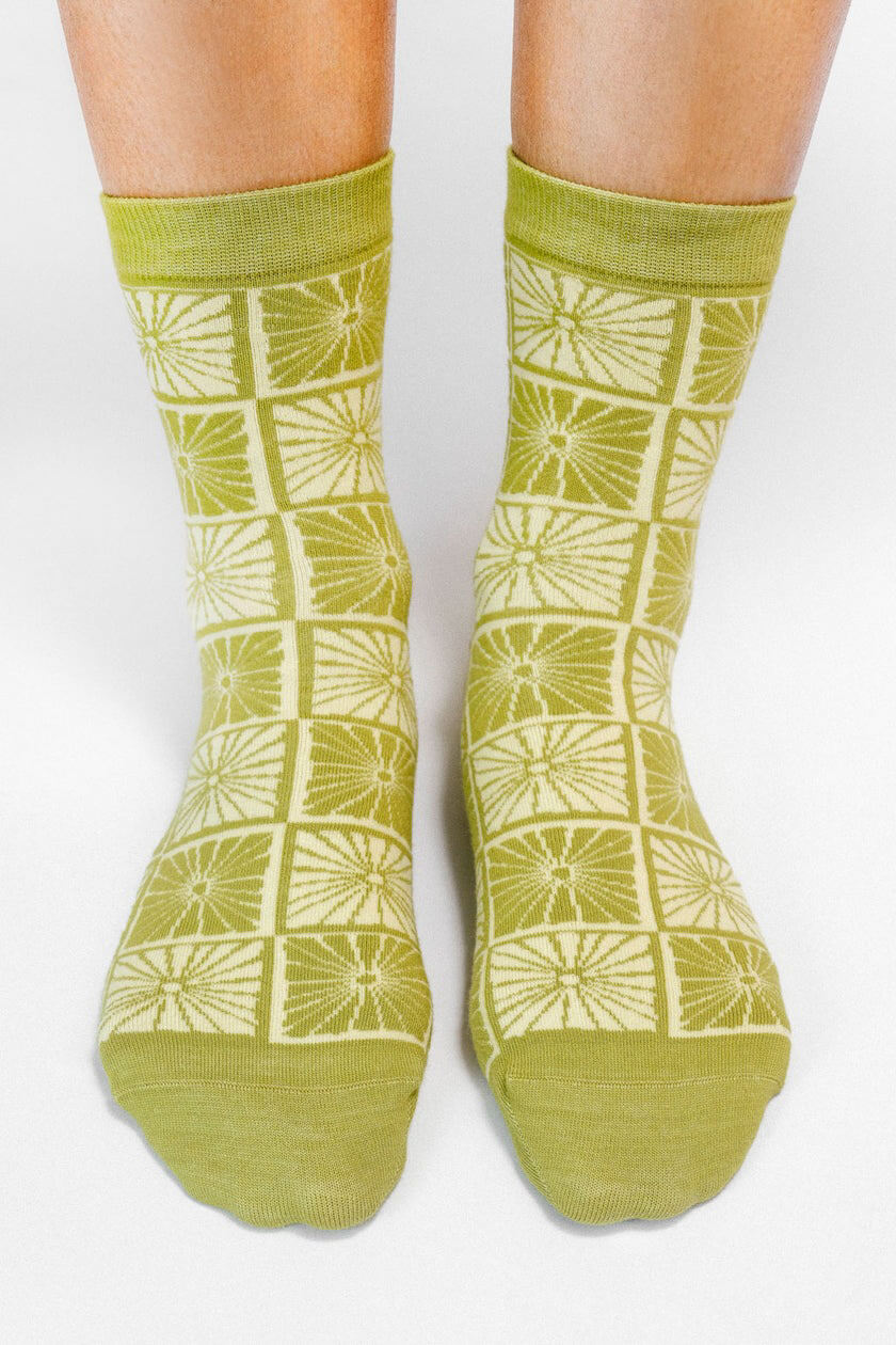 Tailored Union flower checkers sock in olive