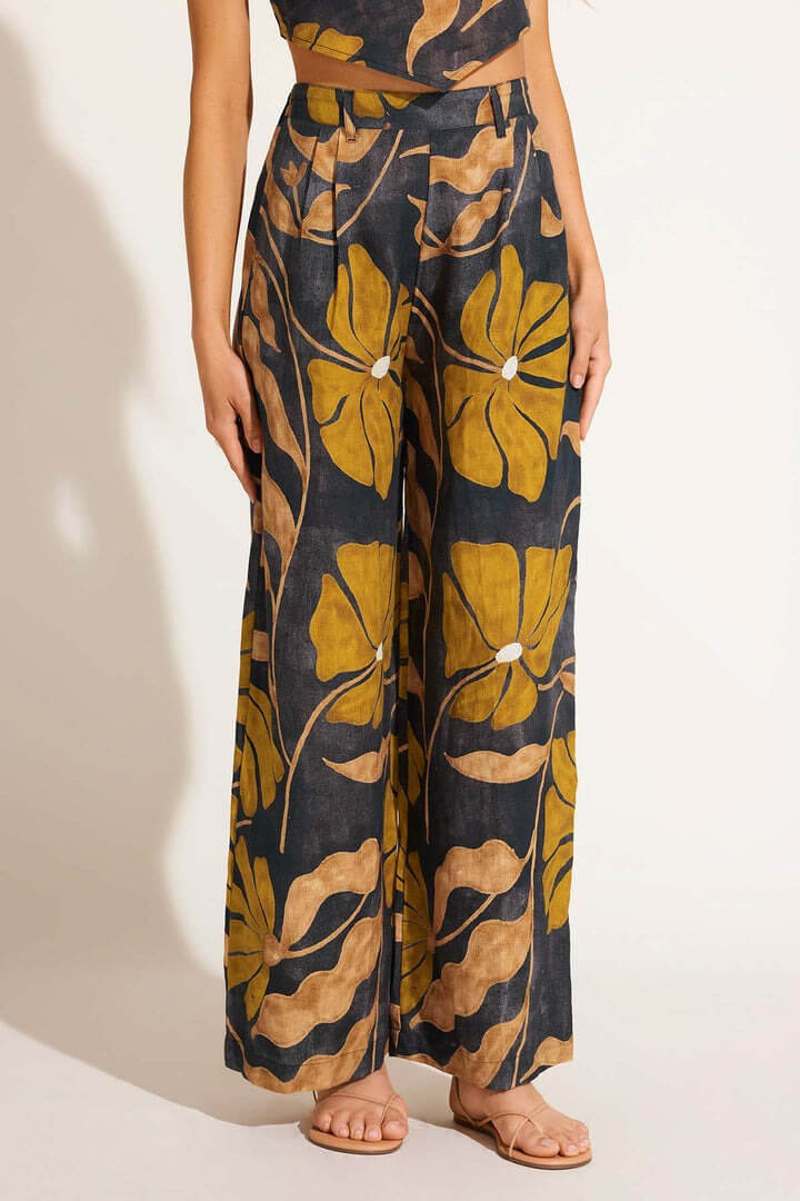 Vitamin A getaway pant in kelp flower