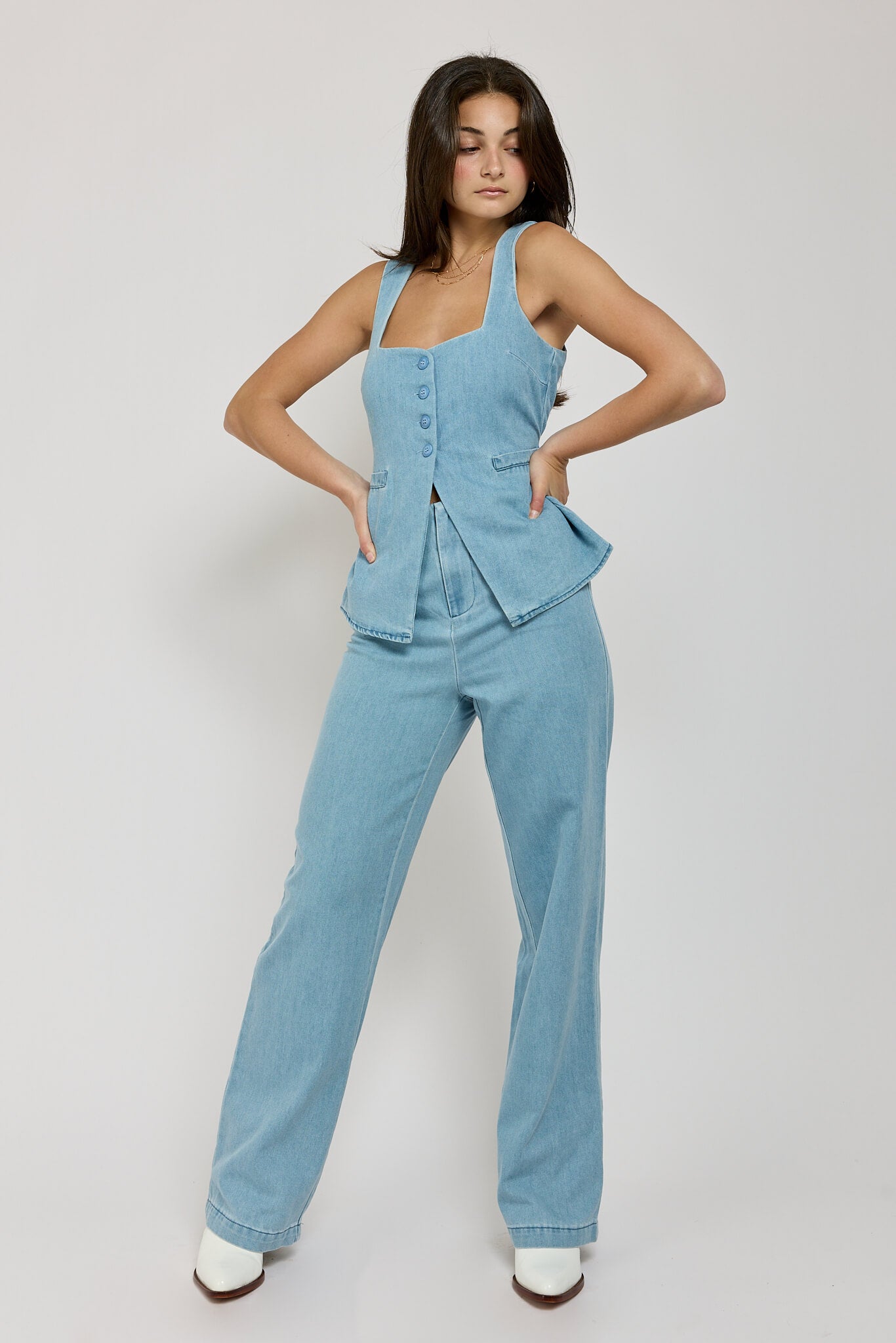 Womens hidden zipper denim pant