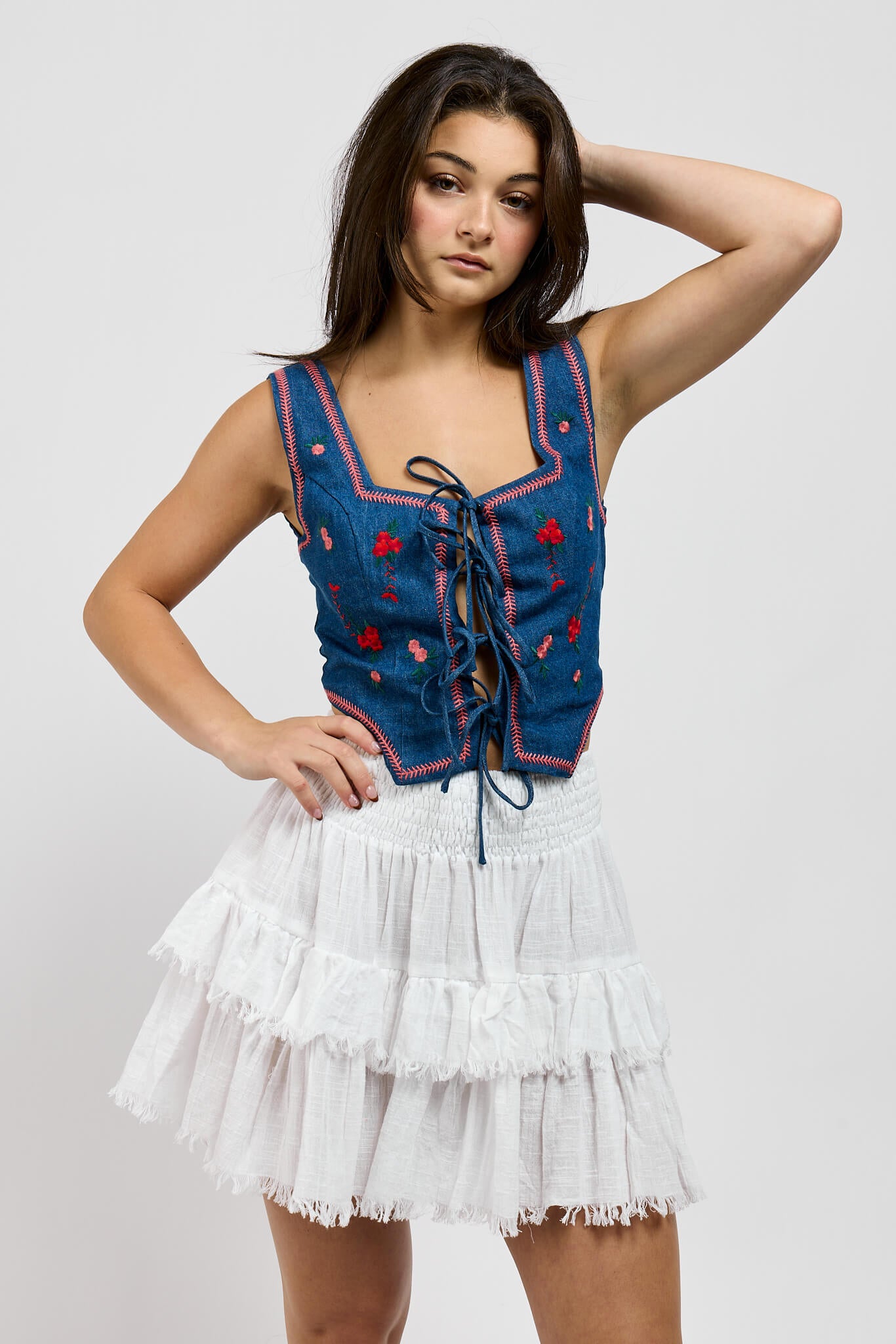 Womens wihte tiered skirt with stretchy waistband