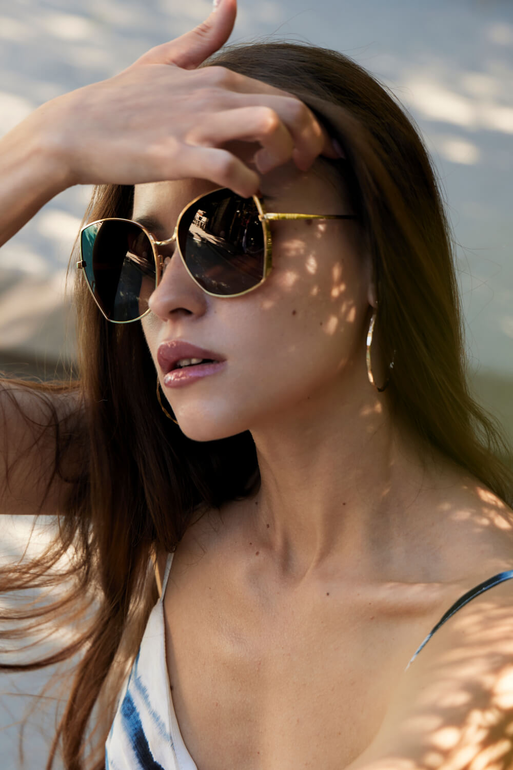 Women's oversized vintage frame sunglasses