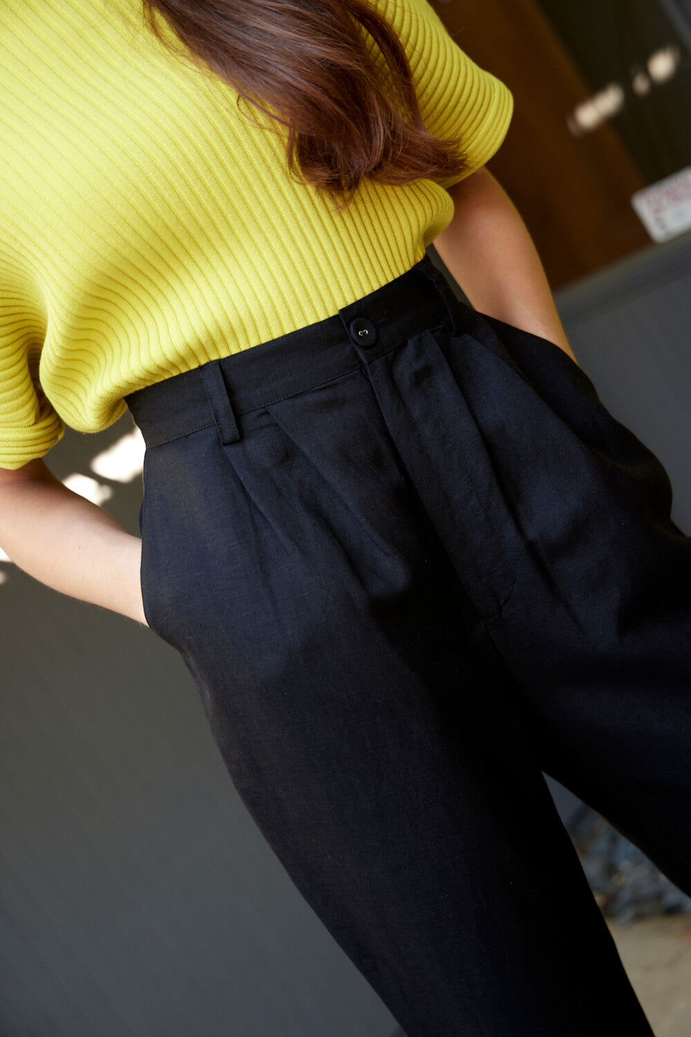 Women's linen pleated pants
