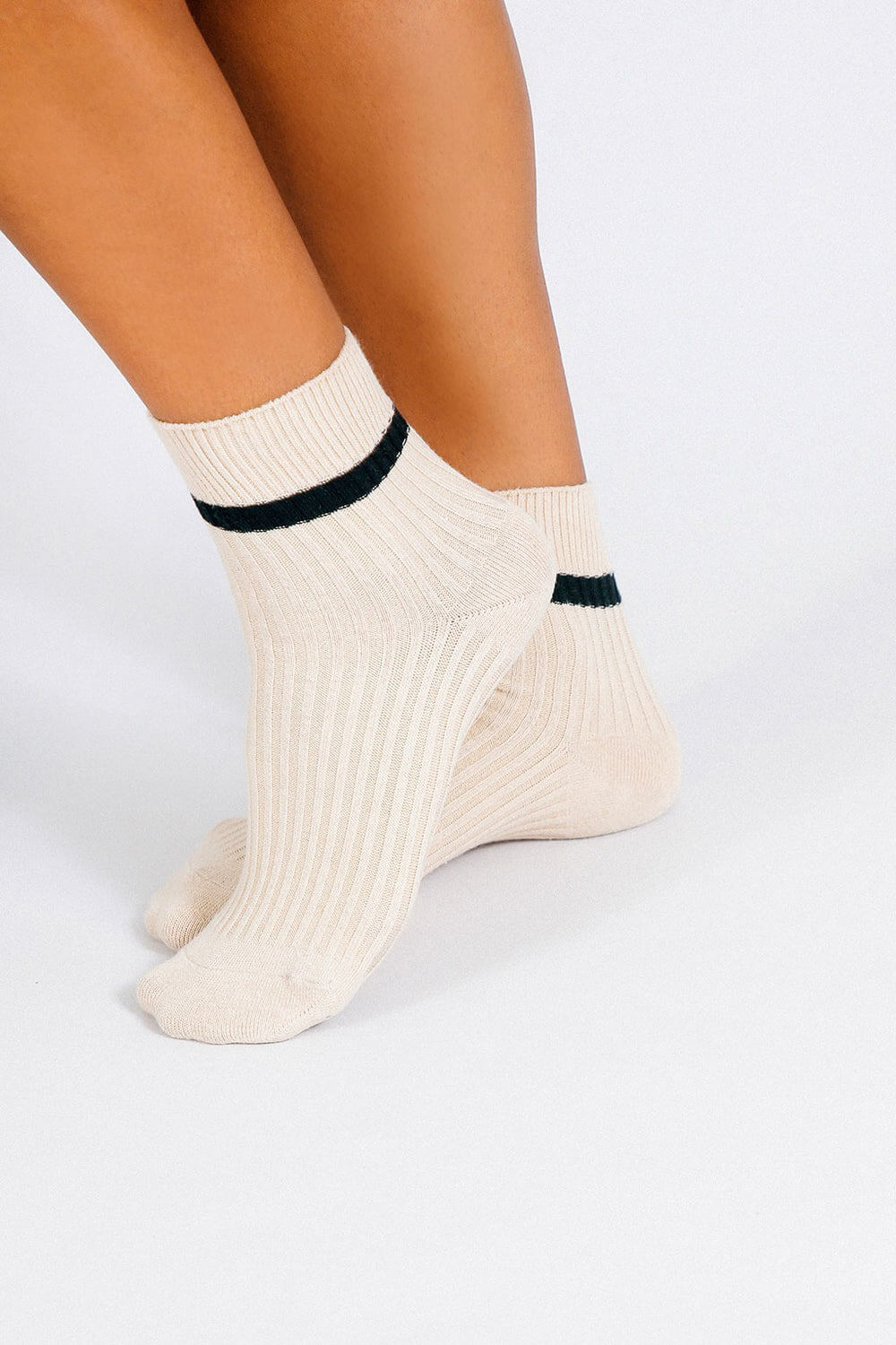 tailored union andy ankle sock off white